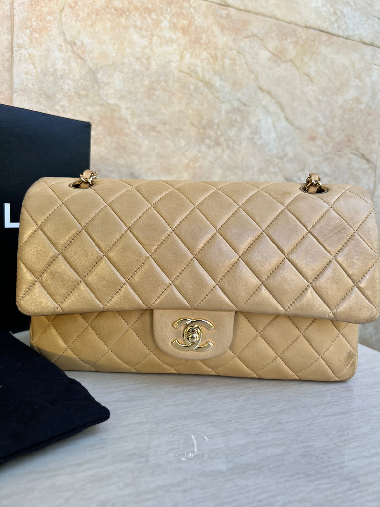Chanel Vintage Classic Medium Flap Bag in Lambskin Beige GHW